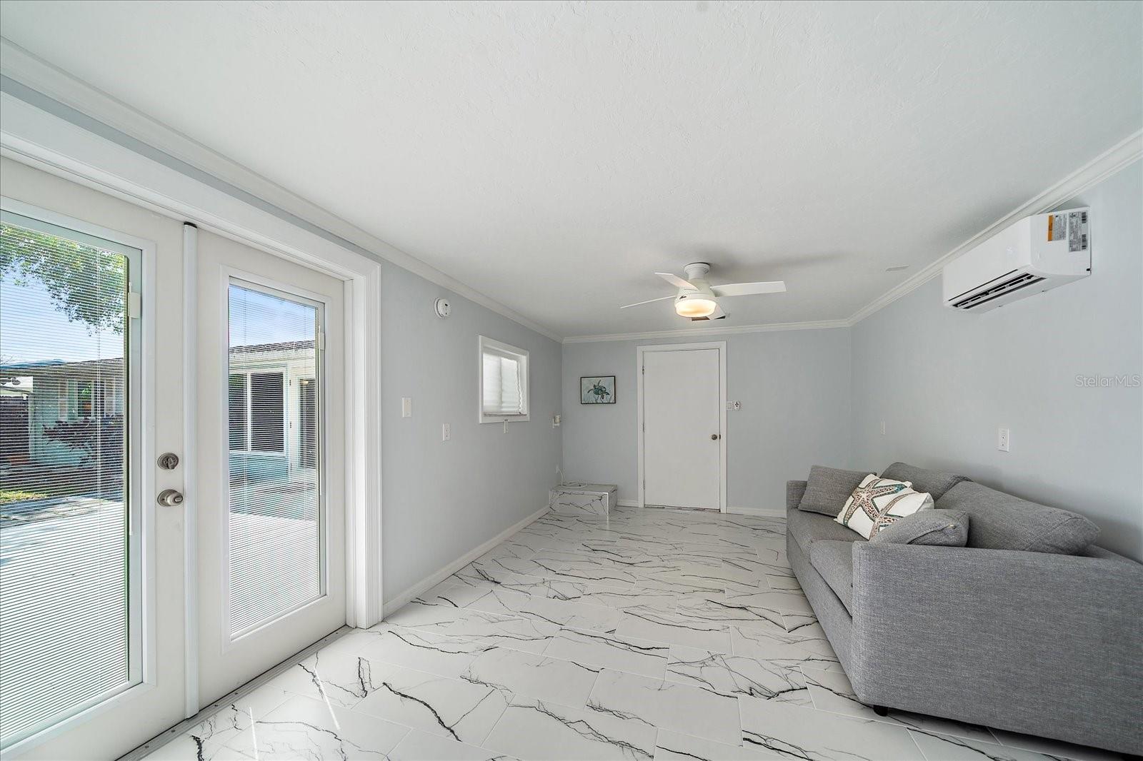 GULF GATE - Residential