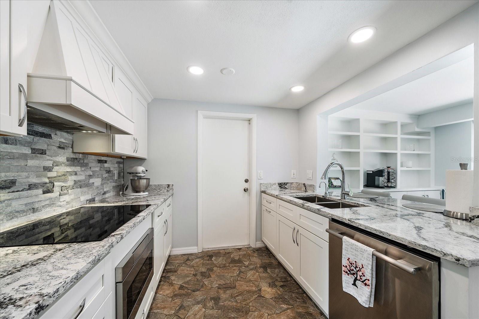 GULF GATE - Residential