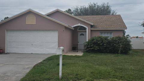 Photo of 871 Reflections Loop E, Winter Haven, FL 33884 (MLS # O6367947)