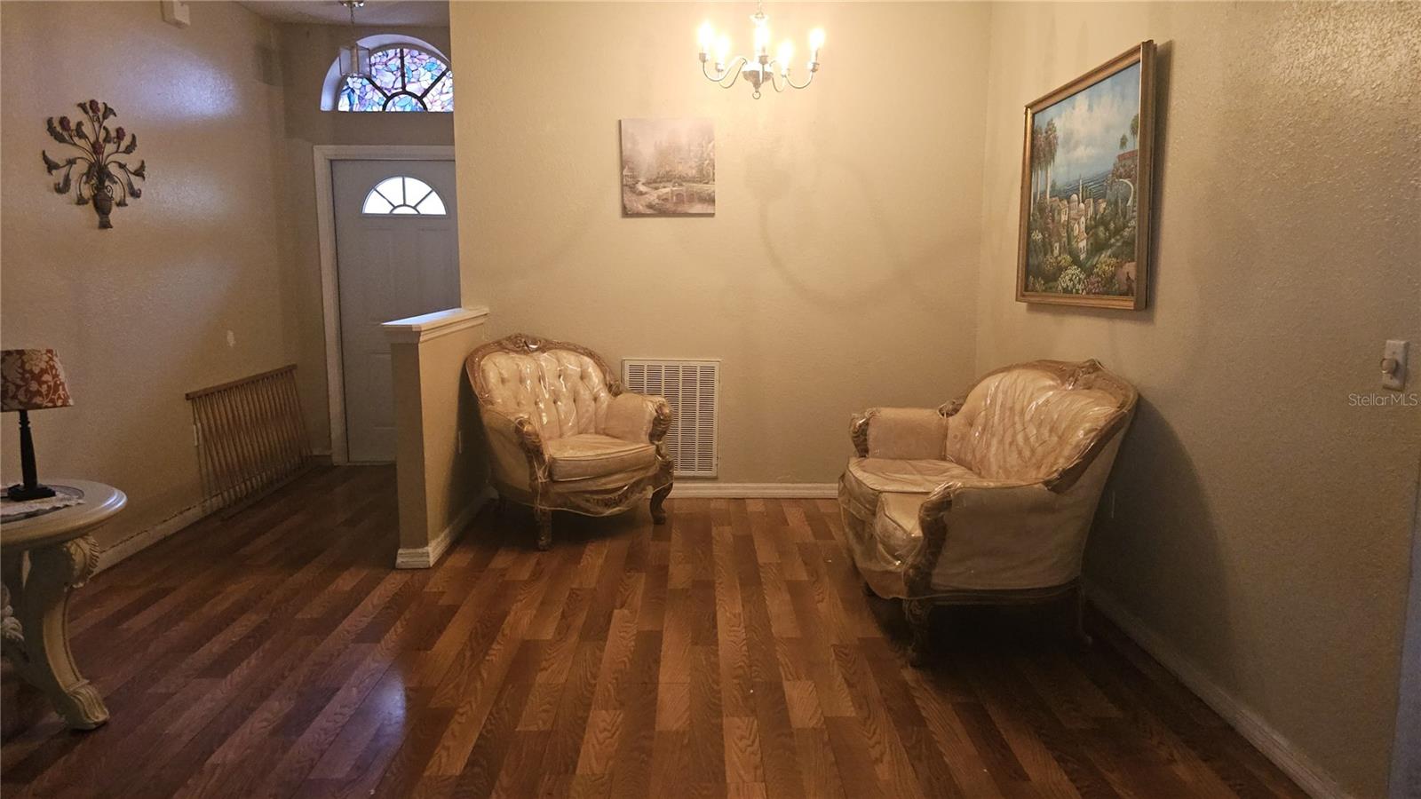 REFLECTIONS EAST PH 02 - Residential