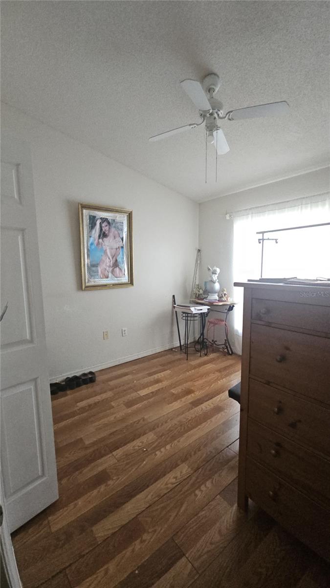 REFLECTIONS EAST PH 02 - Residential