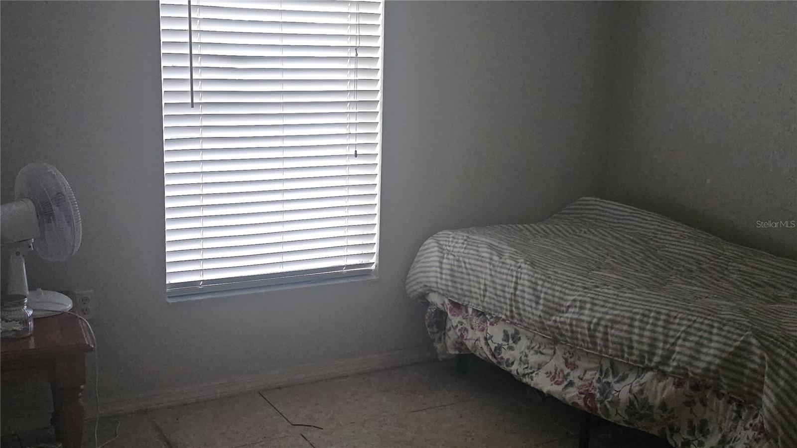 REFLECTIONS EAST PH 02 - Residential