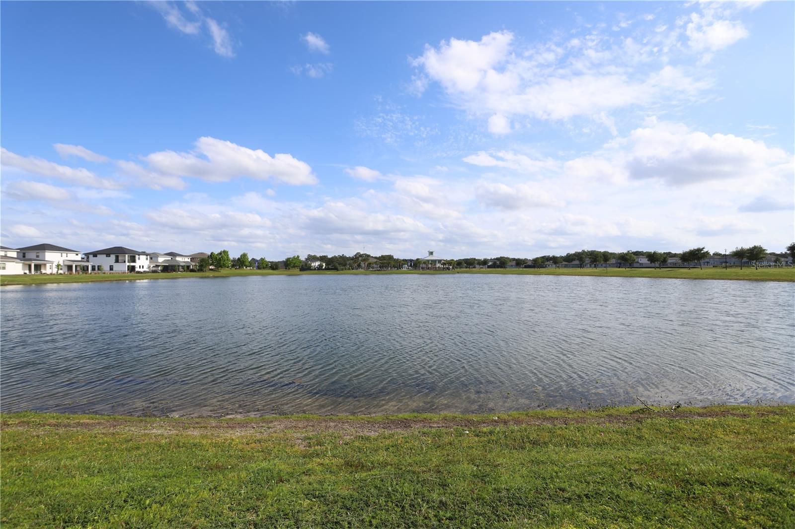 TWIN LAKES PH 8 - Residential