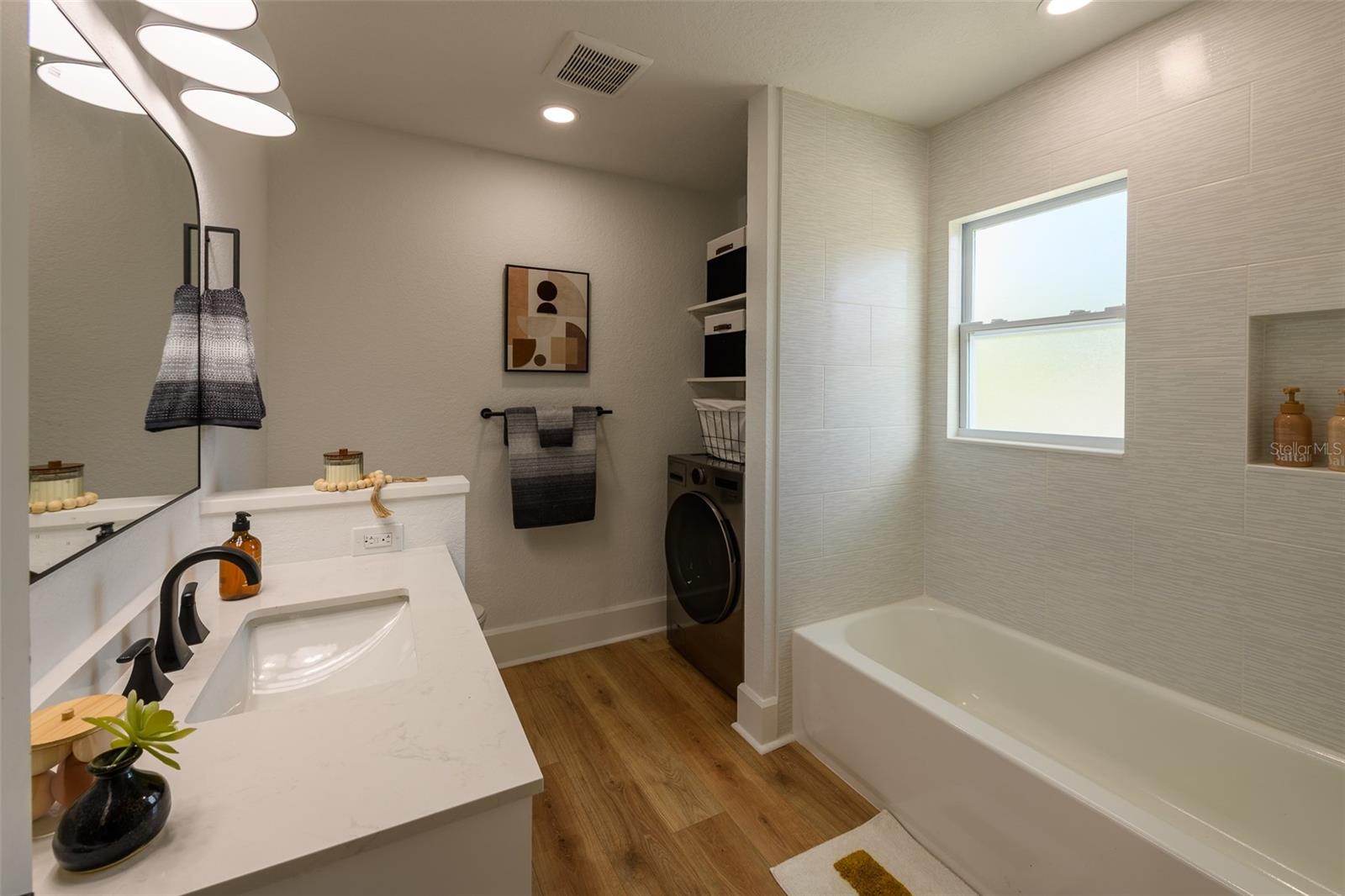 HUDSON HEIGHTS - Residential