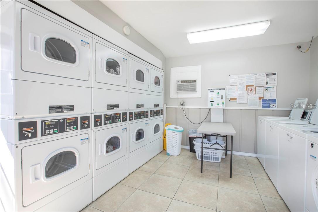 LES CHATEAUX CONDO - Residential