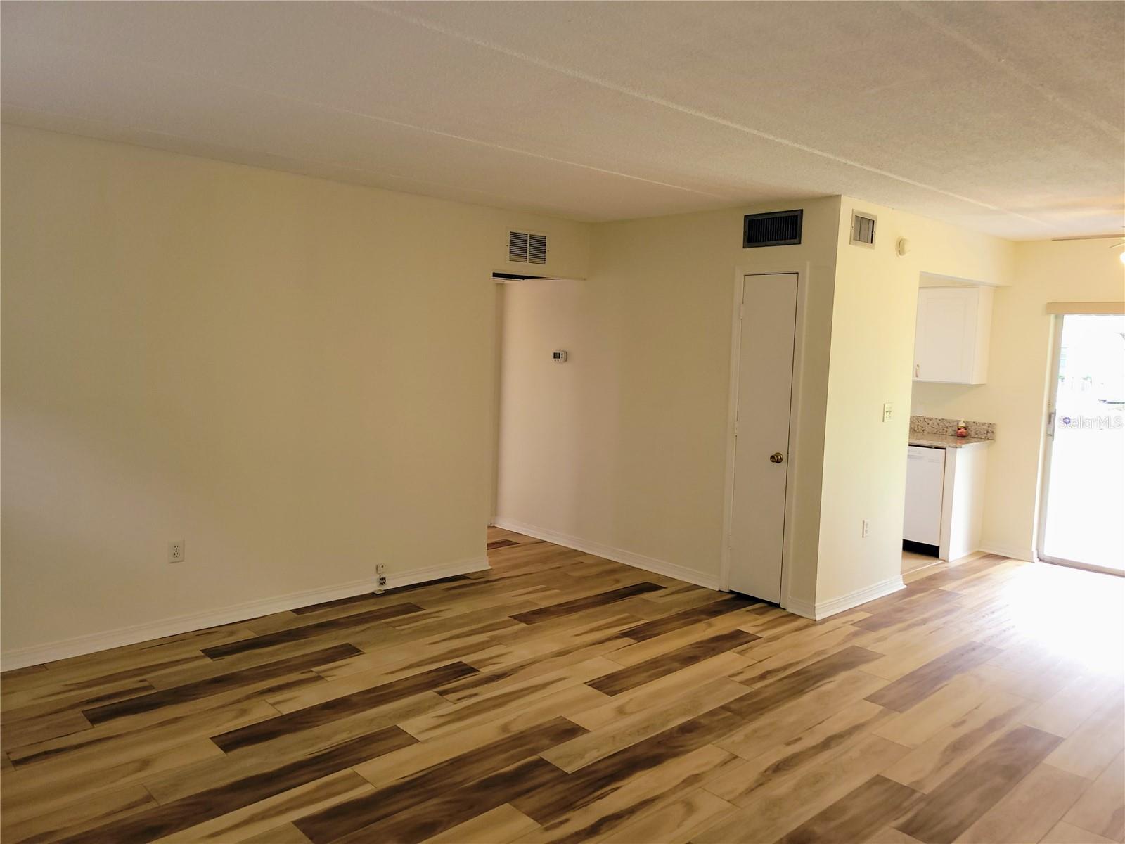 6925-A AVENUE DES PALAIS 1A