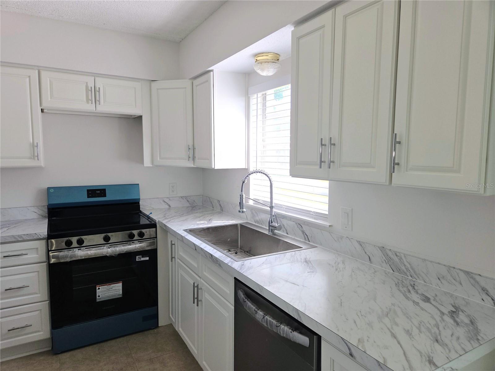 LES CHATEAUX CONDO - Residential