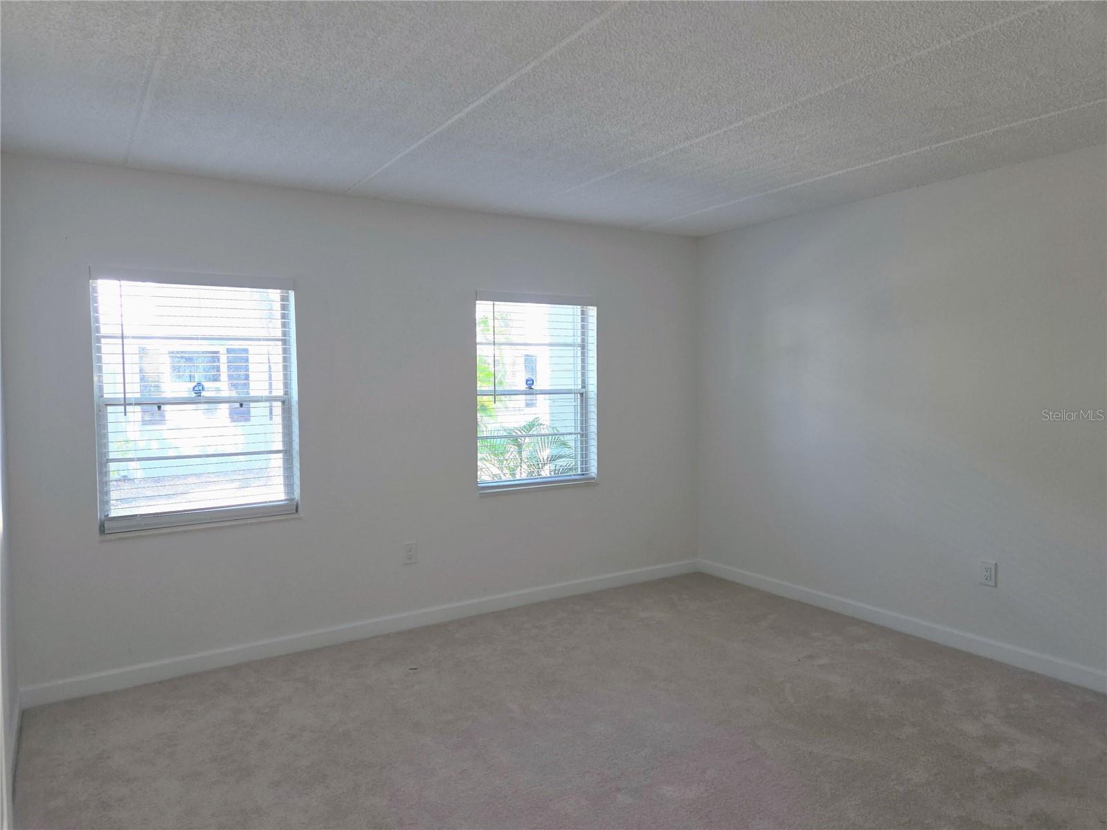 LES CHATEAUX CONDO - Residential