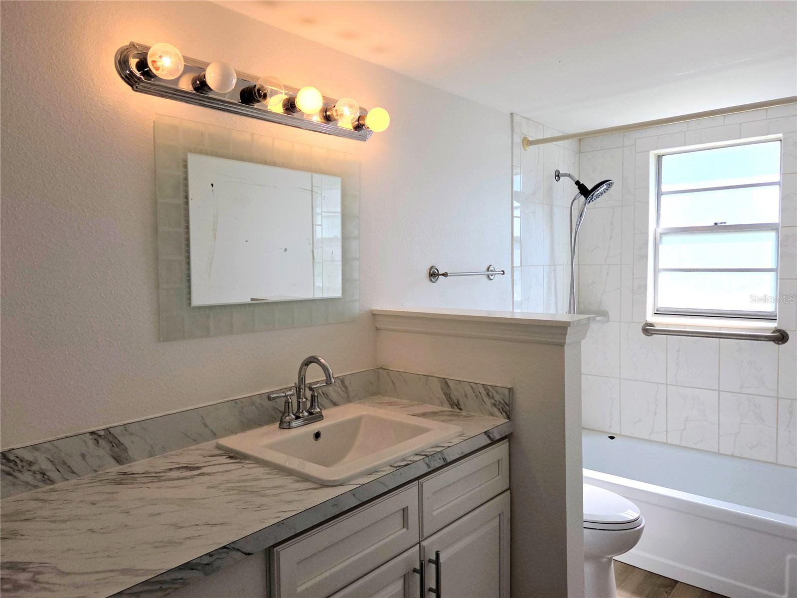 LES CHATEAUX CONDO - Residential