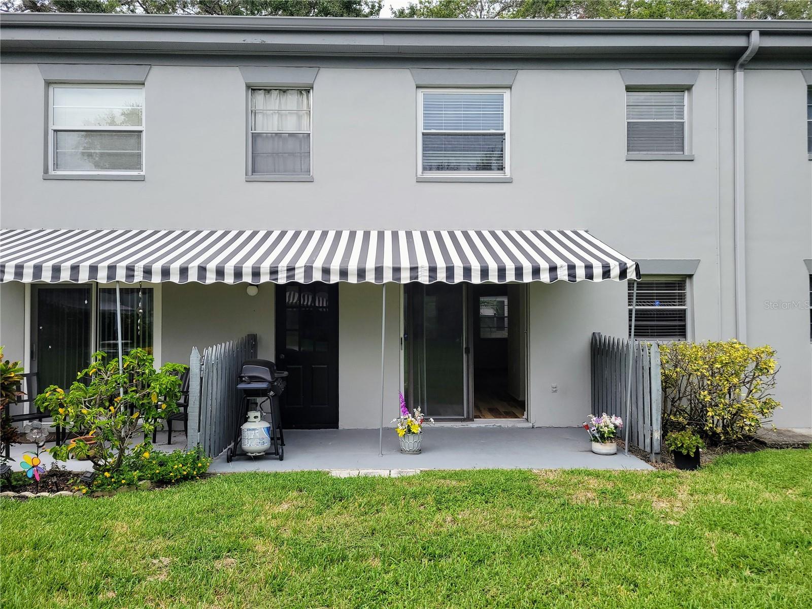 LES CHATEAUX CONDO - Residential