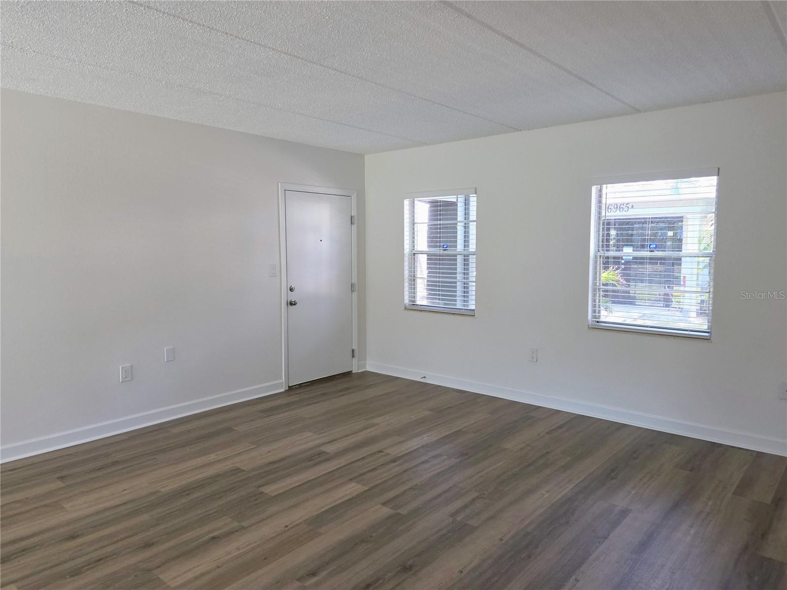 LES CHATEAUX CONDO - Residential