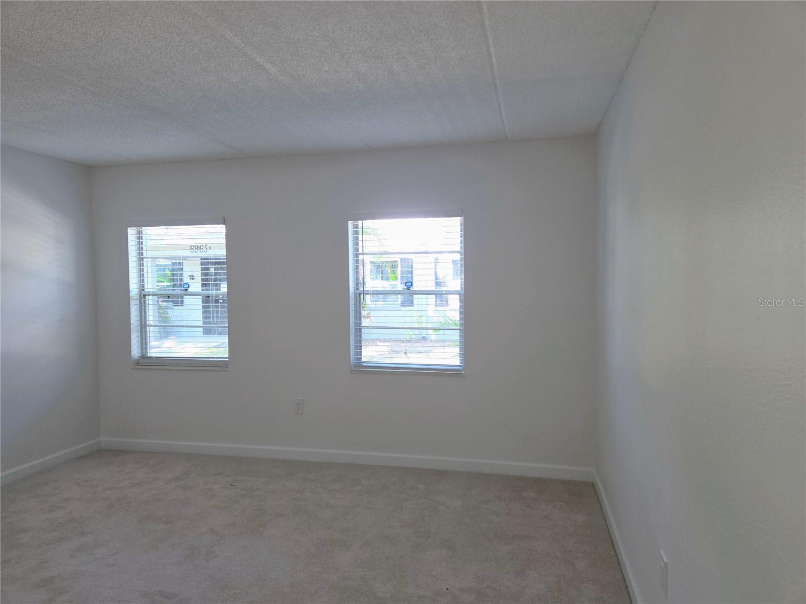 LES CHATEAUX CONDO - Residential