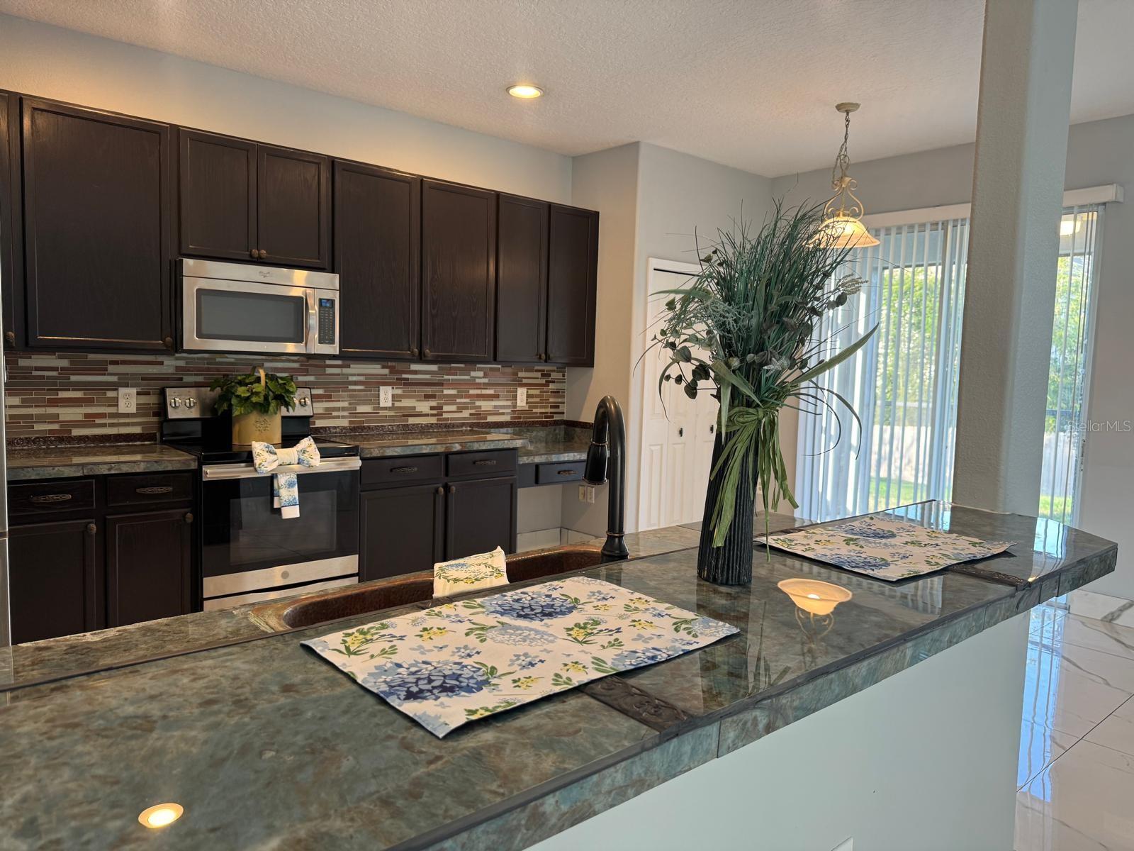 PARKSTONE UNIT 3 - Residential Lease