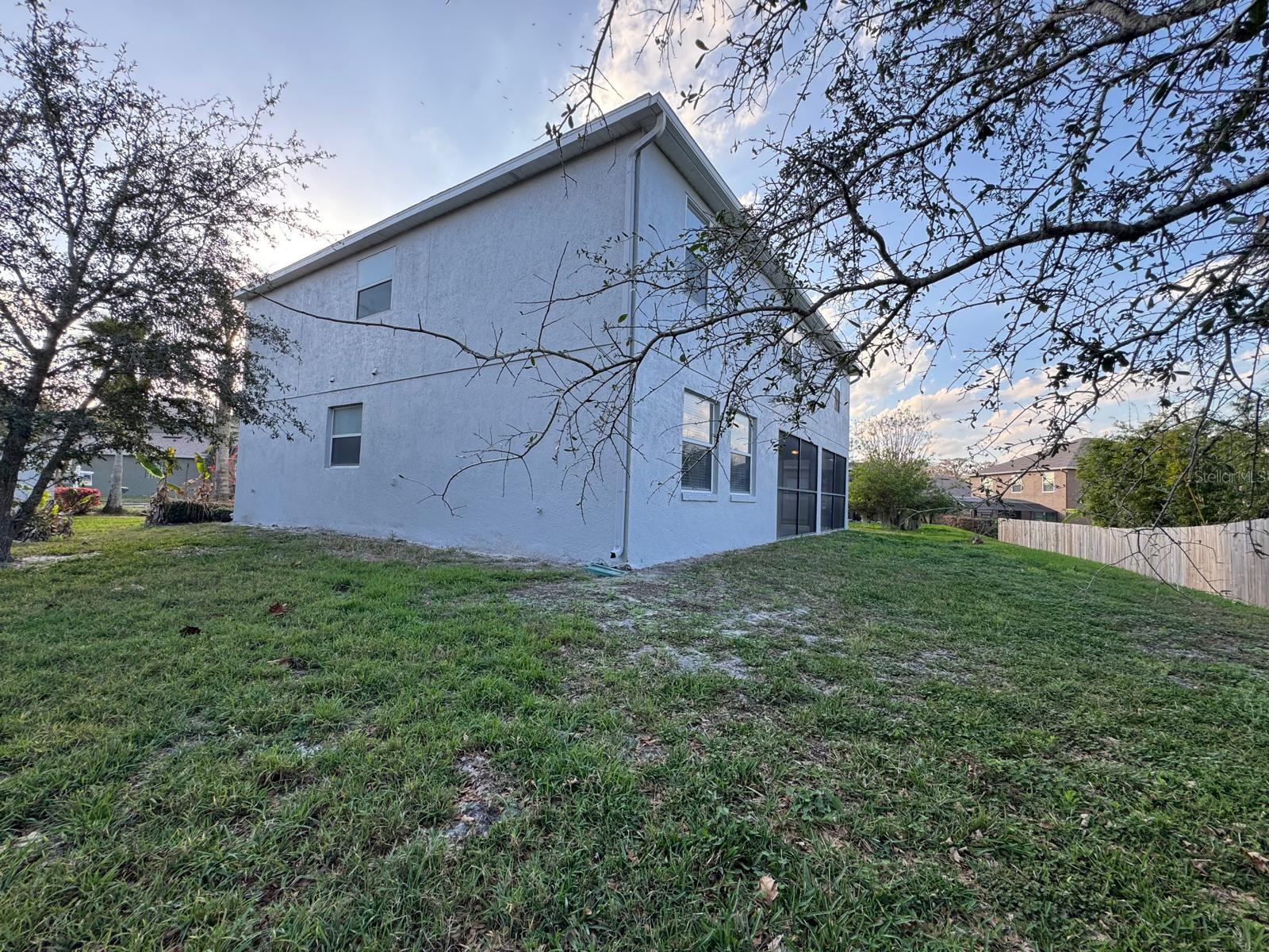 PARKSTONE UNIT 3 - Residential Lease