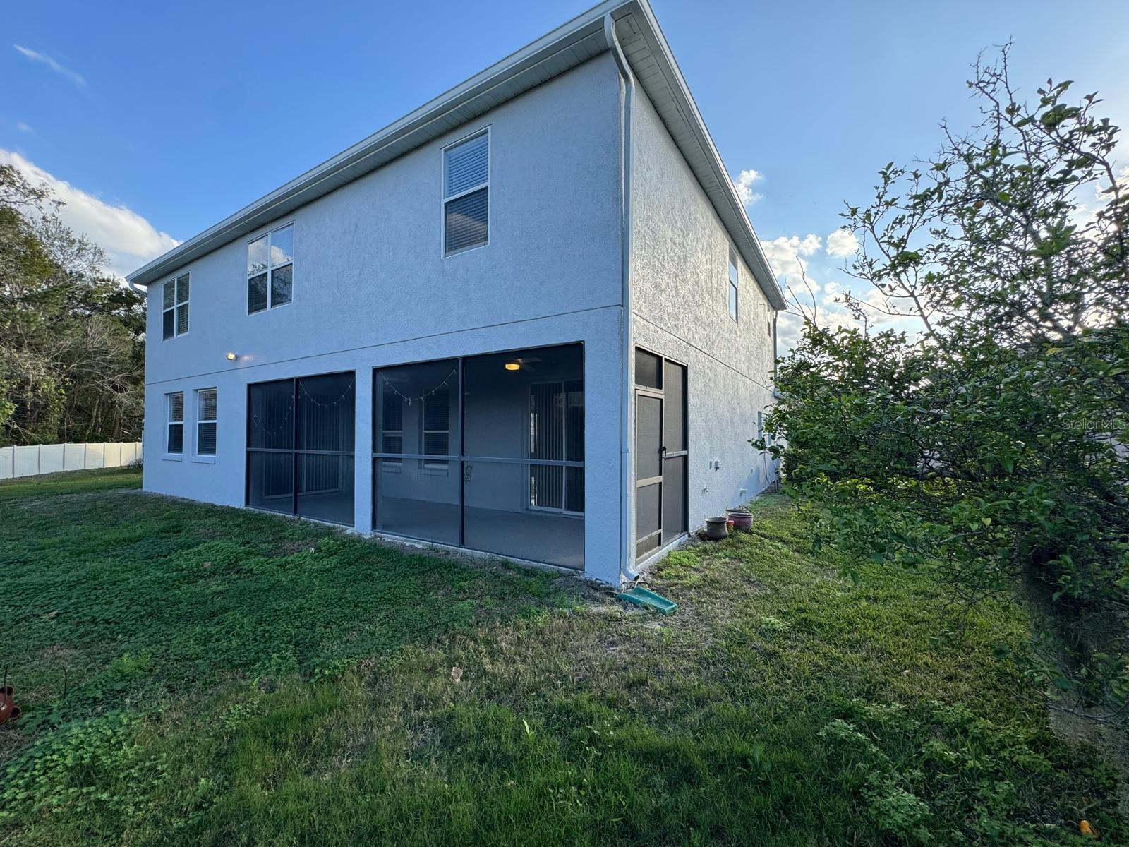 PARKSTONE UNIT 3 - Residential Lease