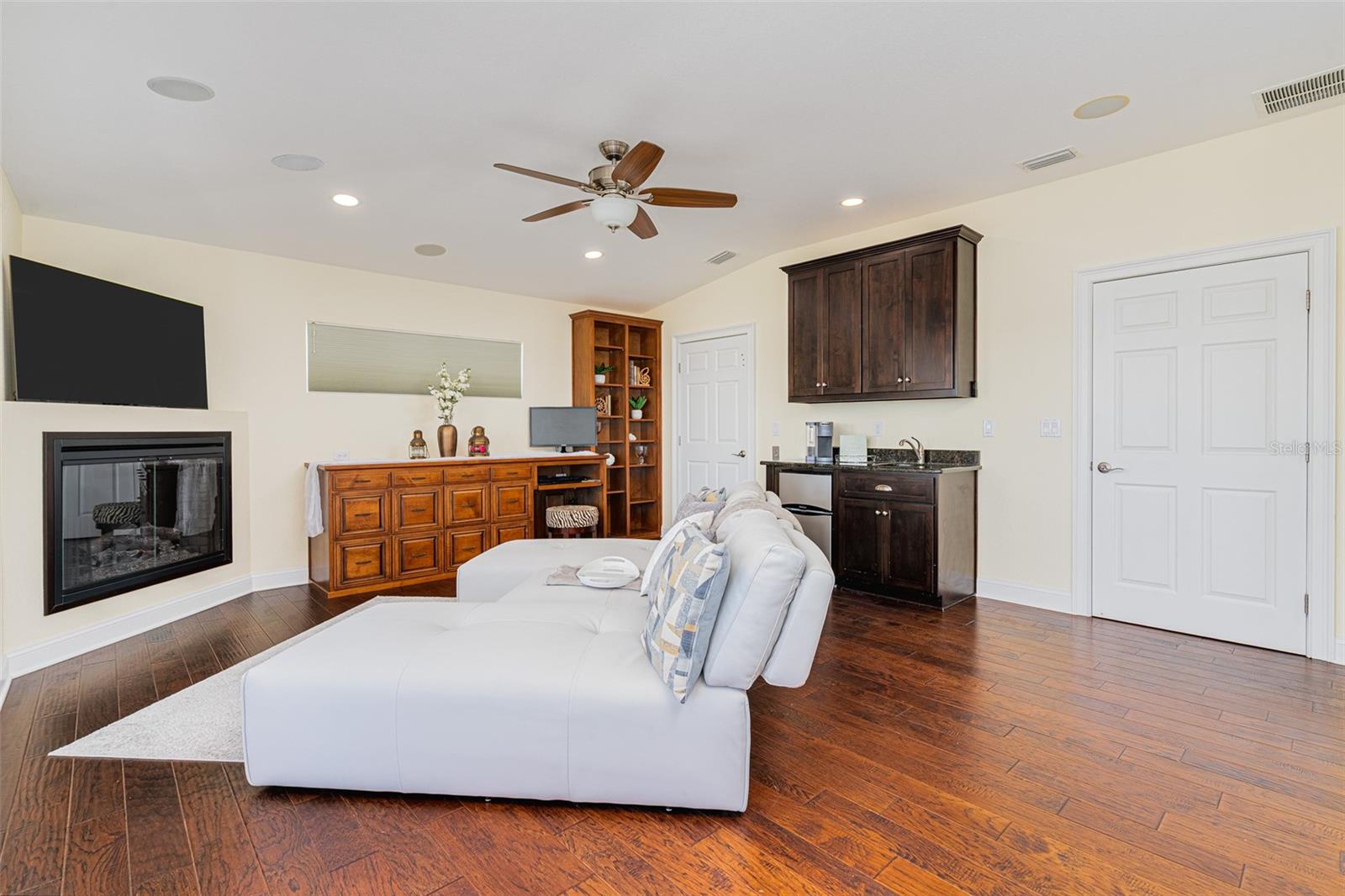 FUQUAY SUB - Residential