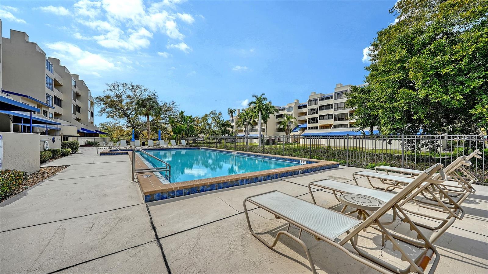 CENTRAL PARK - Residential