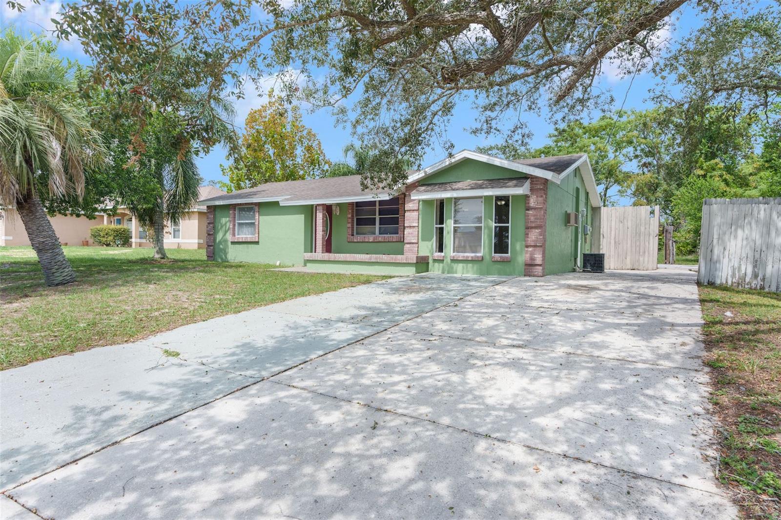 SPRING HILL - Residential