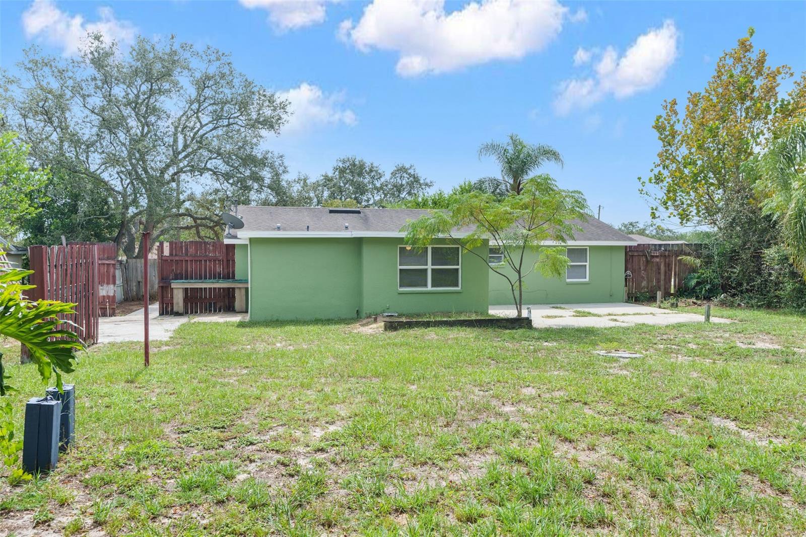 SPRING HILL - Residential