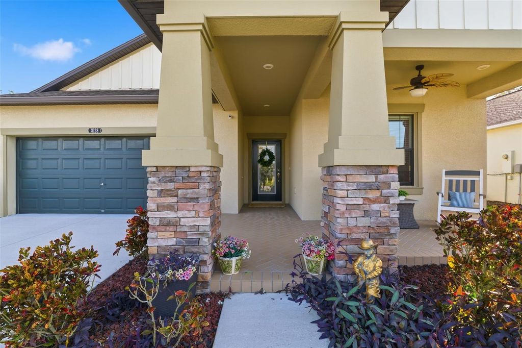 Photo of 8128 Sequester Loop, Land O Lakes, FL 34637 (MLS # W7882050)