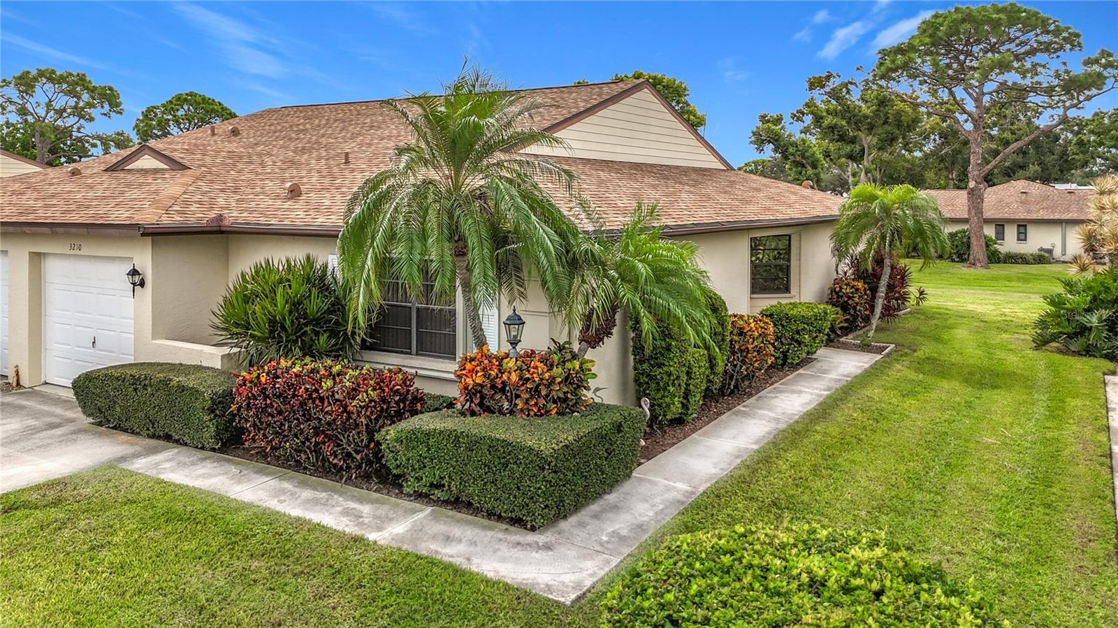 VIVIENDA AT BRADENTON II - Residential