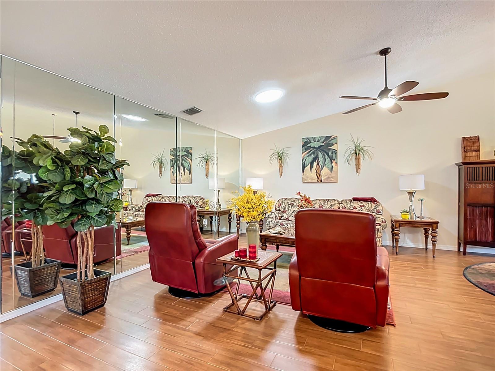 VIVIENDA AT BRADENTON II - Residential