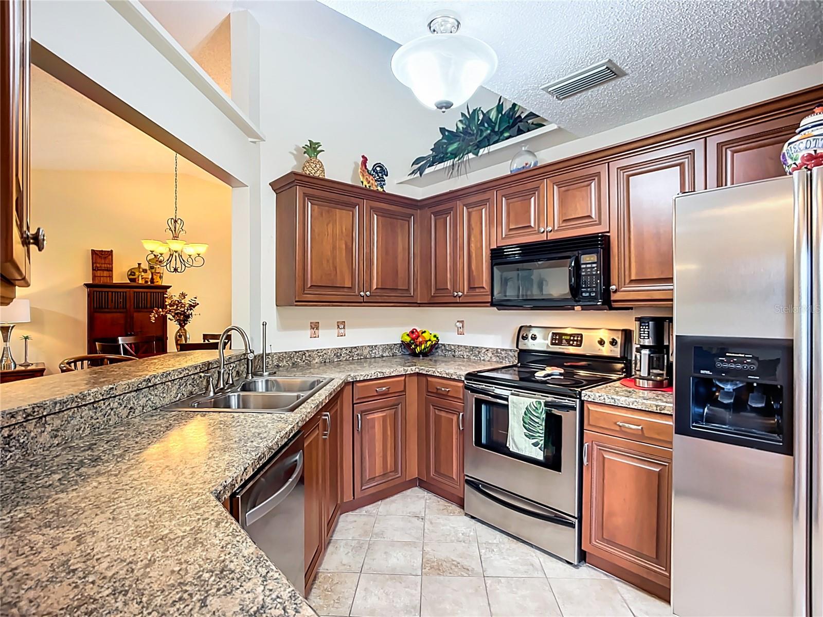 VIVIENDA AT BRADENTON II - Residential