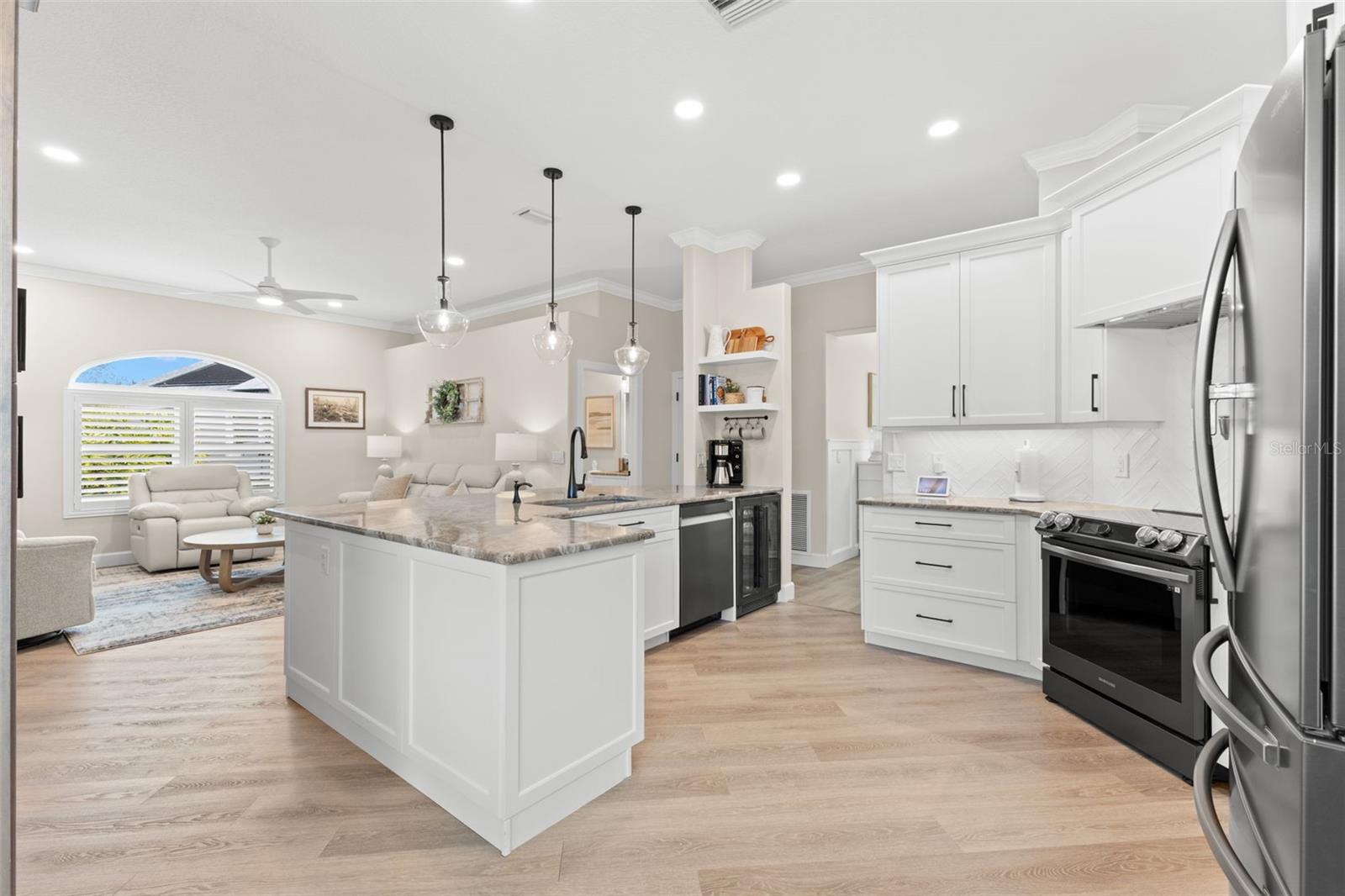 WHITCOMB PLACE - Residential