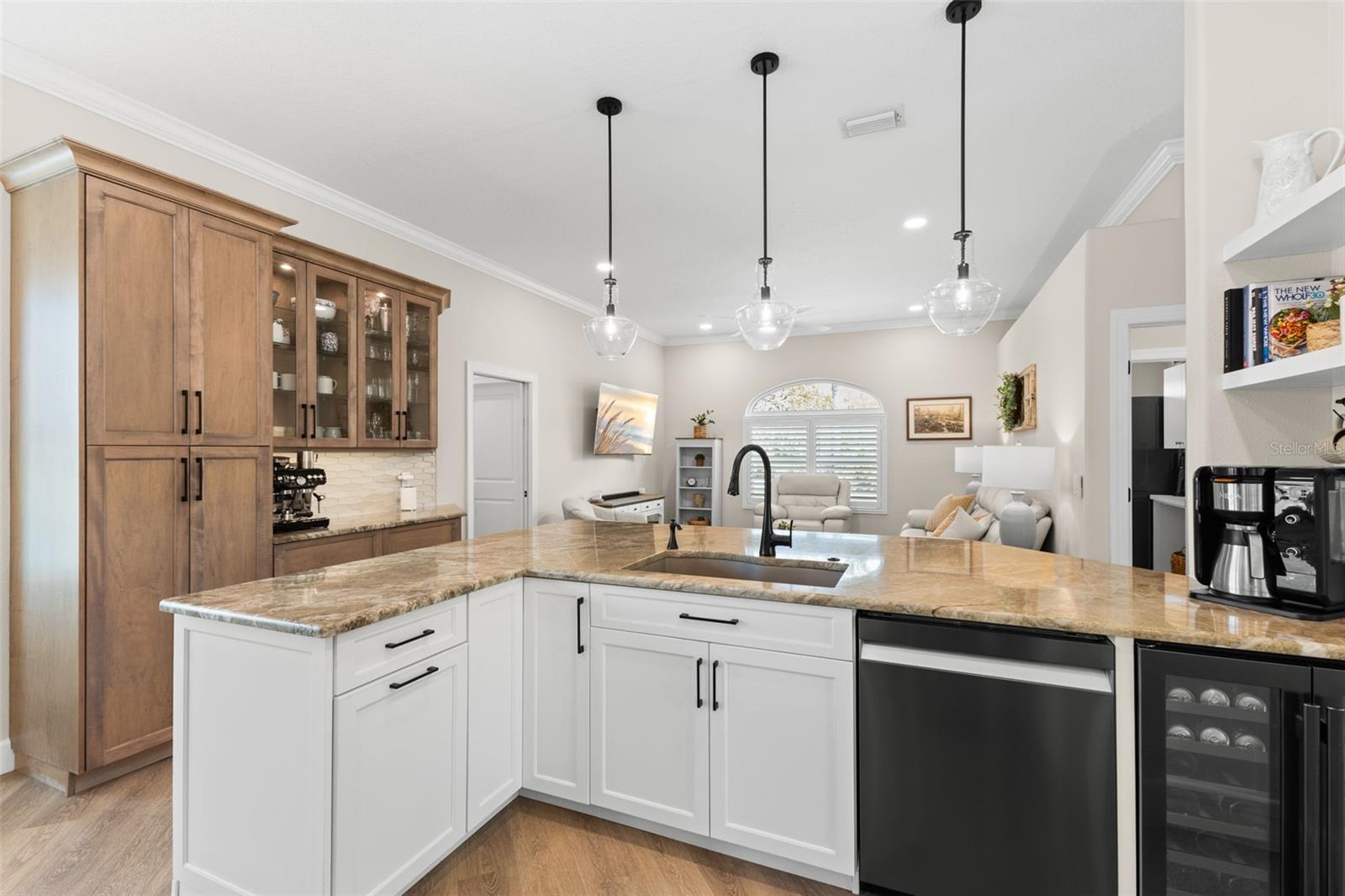 WHITCOMB PLACE - Residential