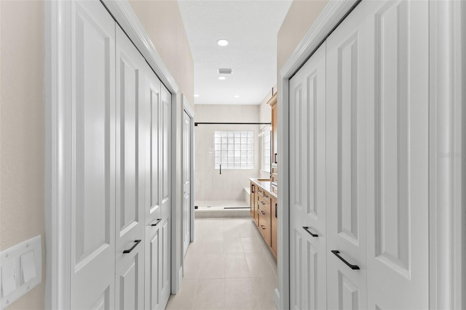 WHITCOMB PLACE - Residential