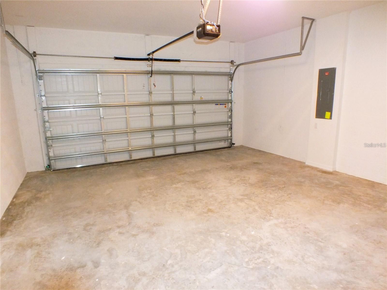 ANTIGUA/WELLEN PARK - Residential Lease