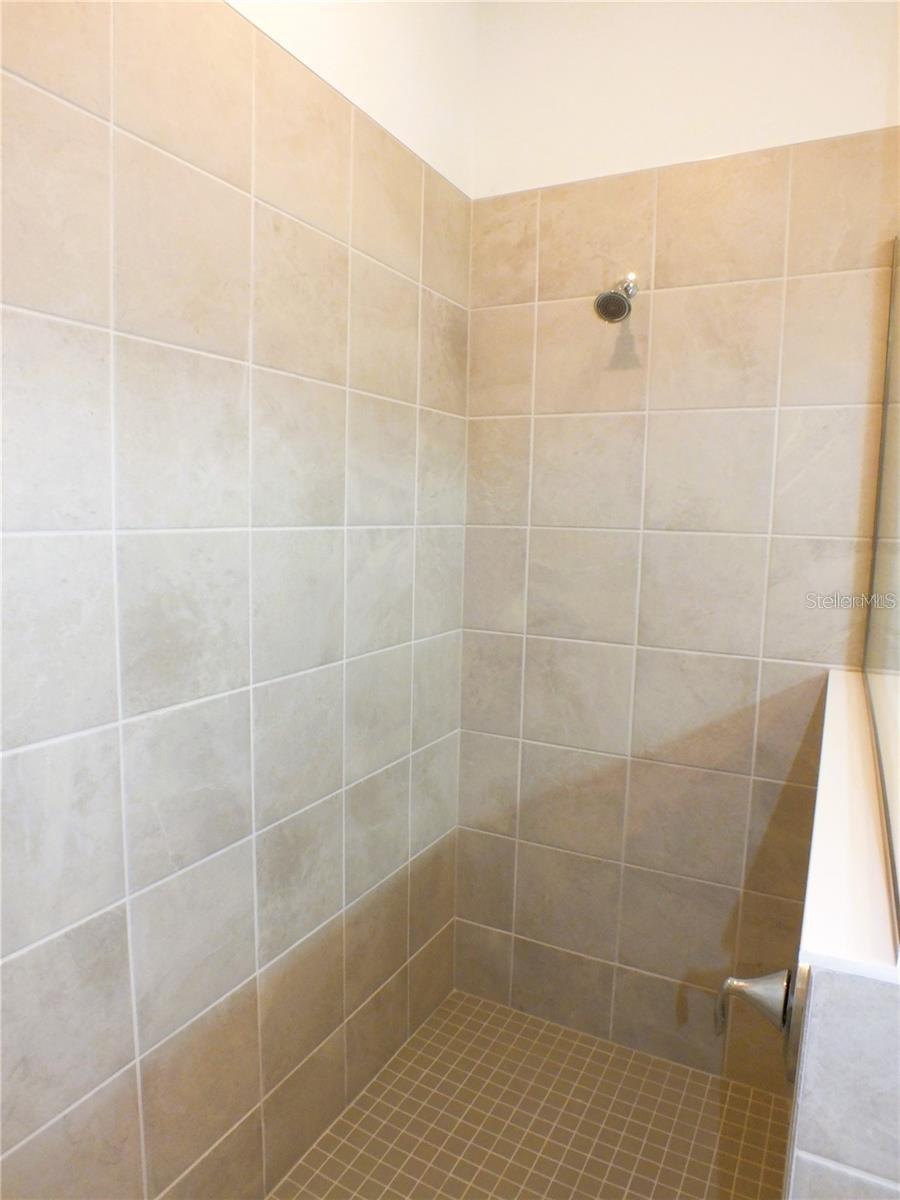 ANTIGUA/WELLEN PARK - Residential Lease