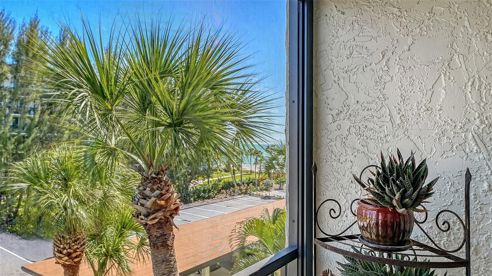 SEAPLACE VI - Residential