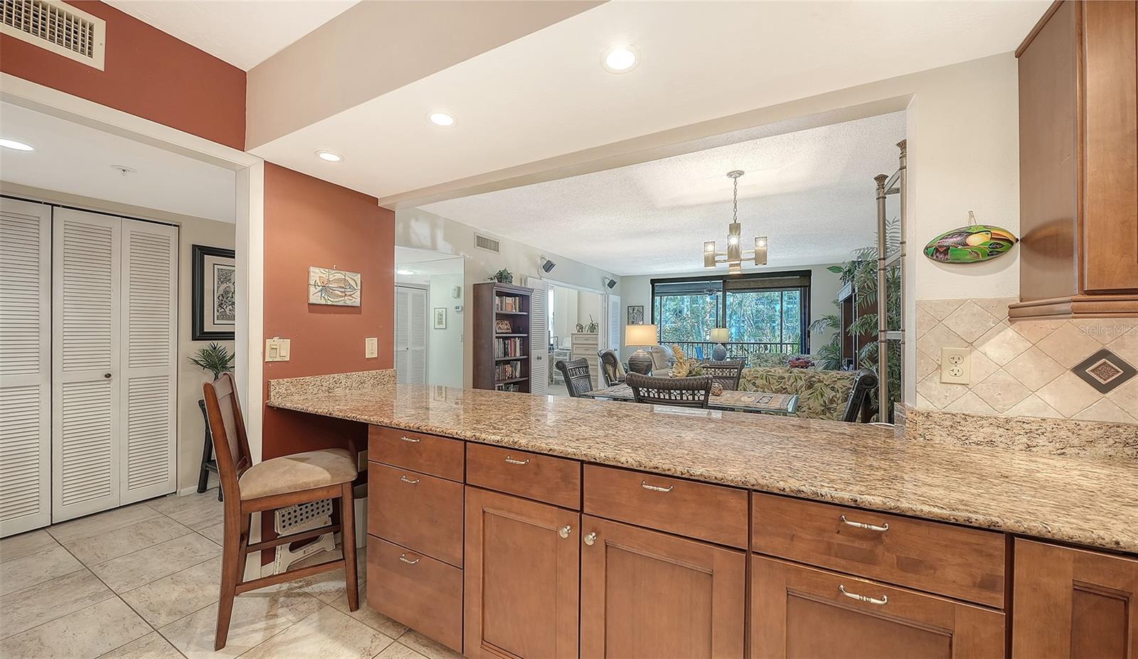 SEAPLACE VI - Residential