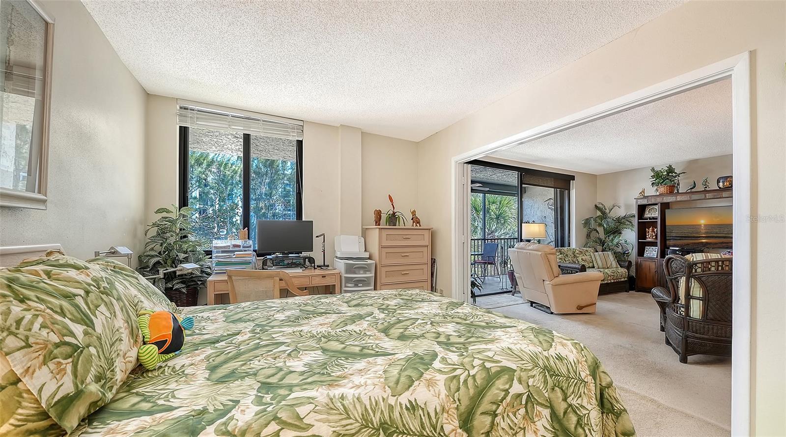 SEAPLACE VI - Residential