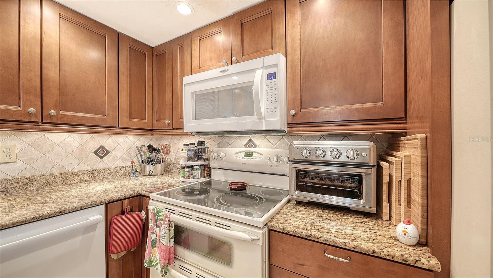 SEAPLACE VI - Residential