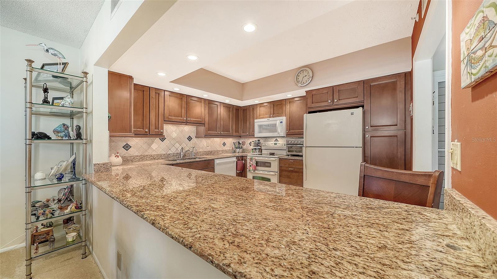 SEAPLACE VI - Residential