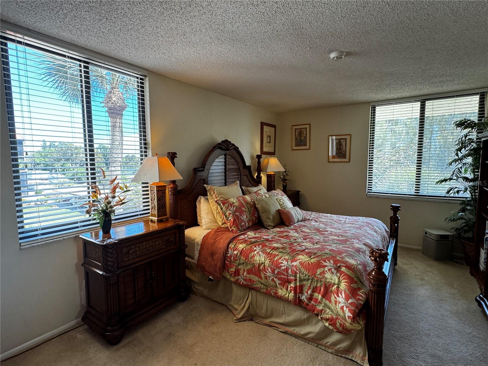 SEAPLACE VI - Residential