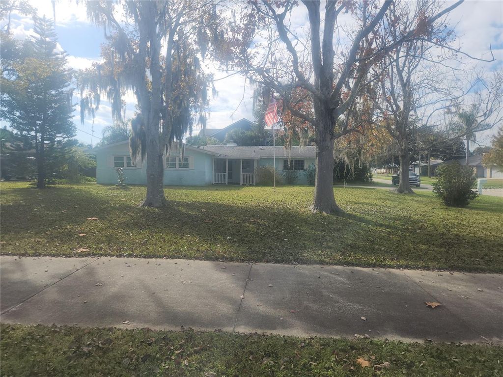 Photo of 530 Yonge Street, Ormond Beach, FL 32174 (MLS # V4946575)