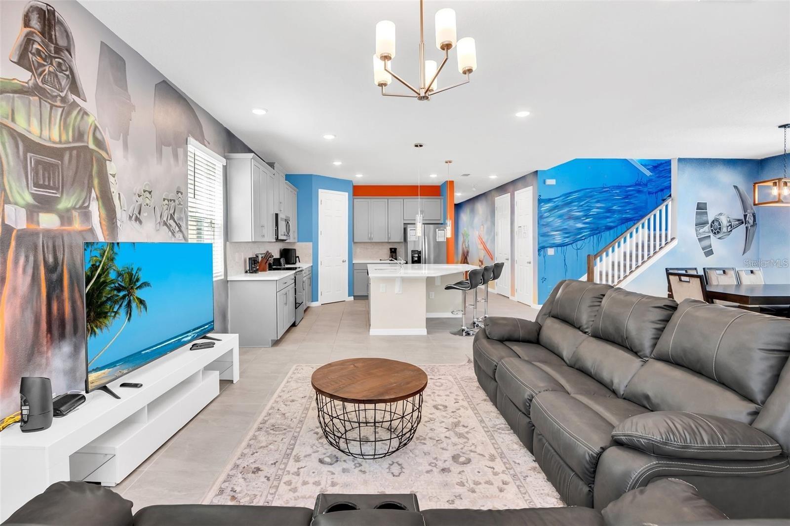 1919 TROPICAL PALMS CIRCLE