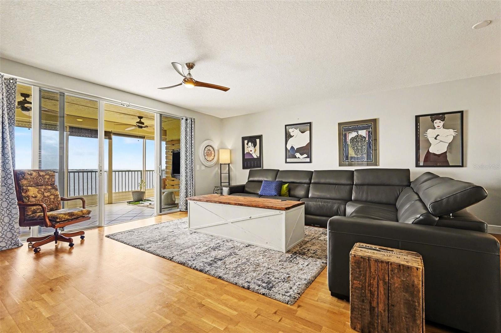 104 RIVERSIDE DRIVE 602