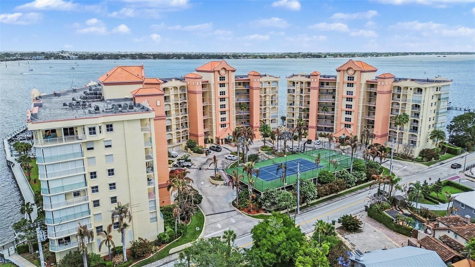 OLEANDER POINTE CONDO PH 02 - Residential