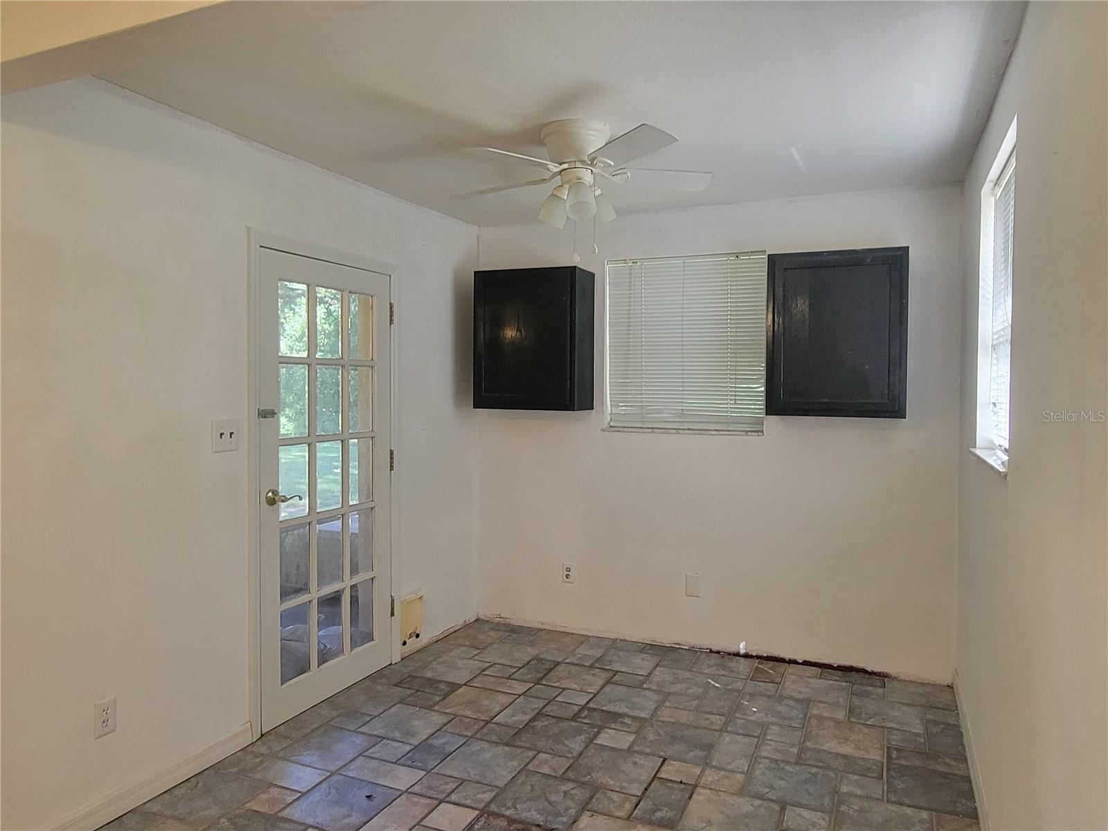 BELL LAKE VISTA - Residential Lease