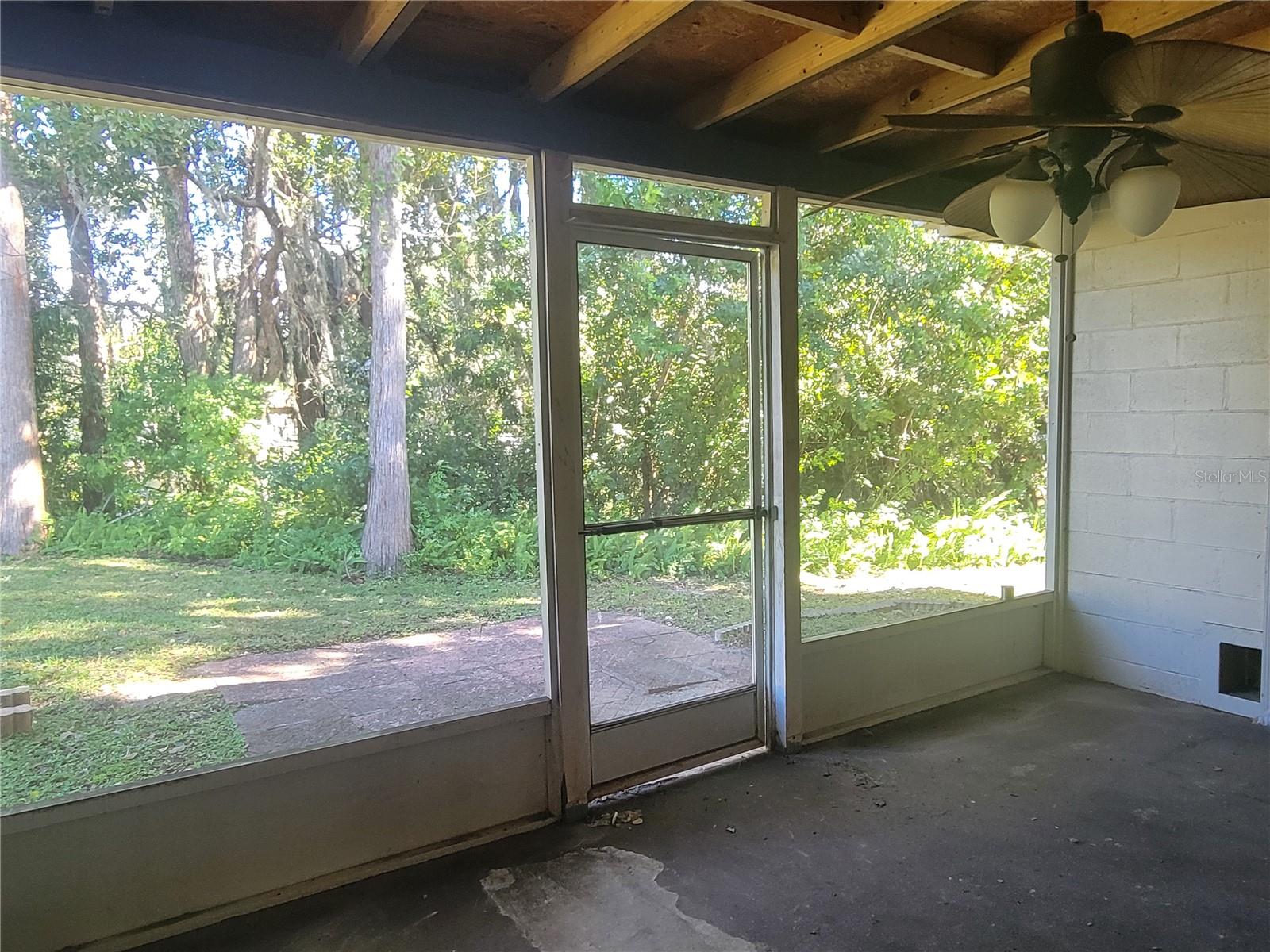 BELL LAKE VISTA - Residential Lease