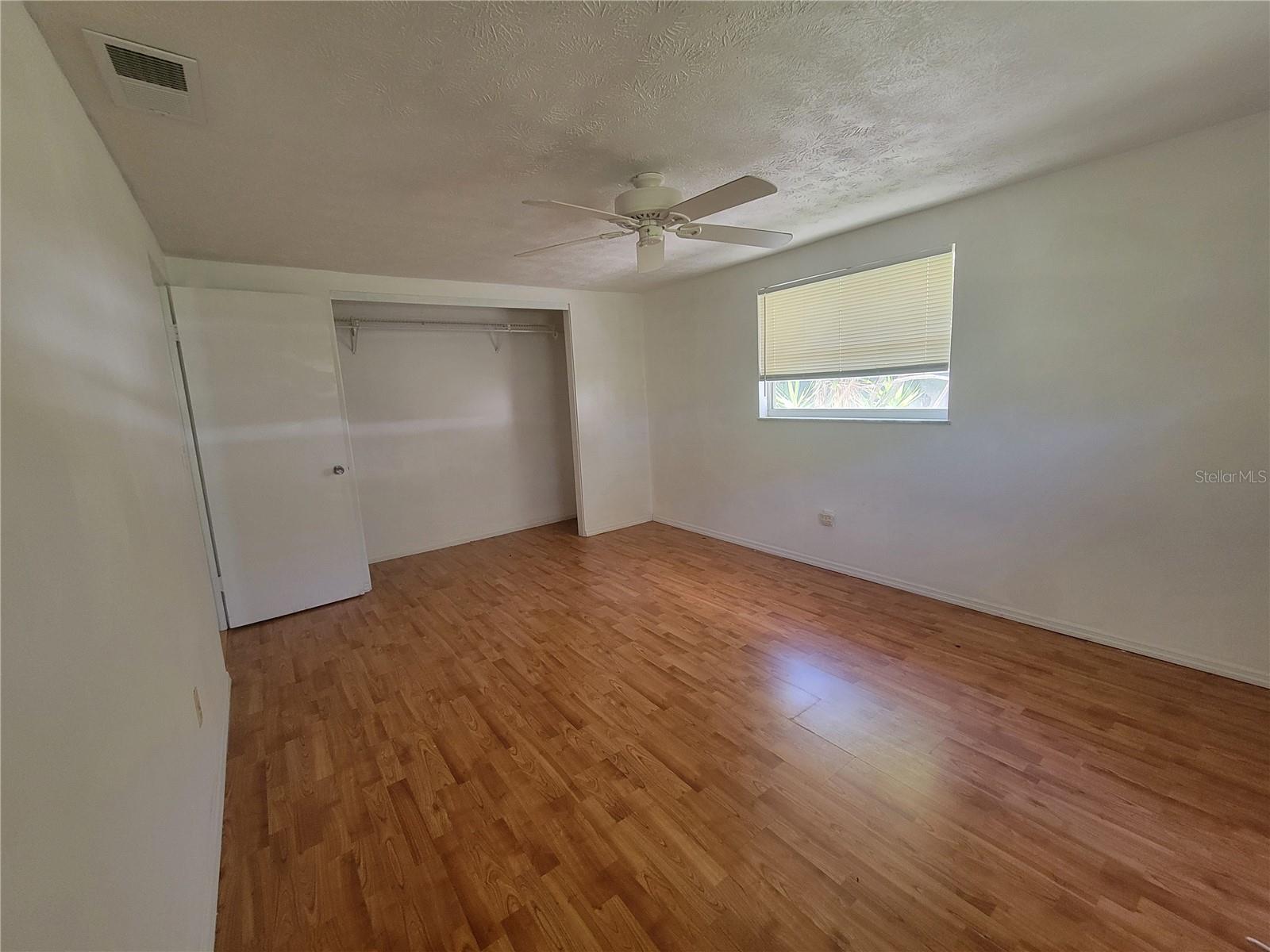 BELL LAKE VISTA - Residential Lease