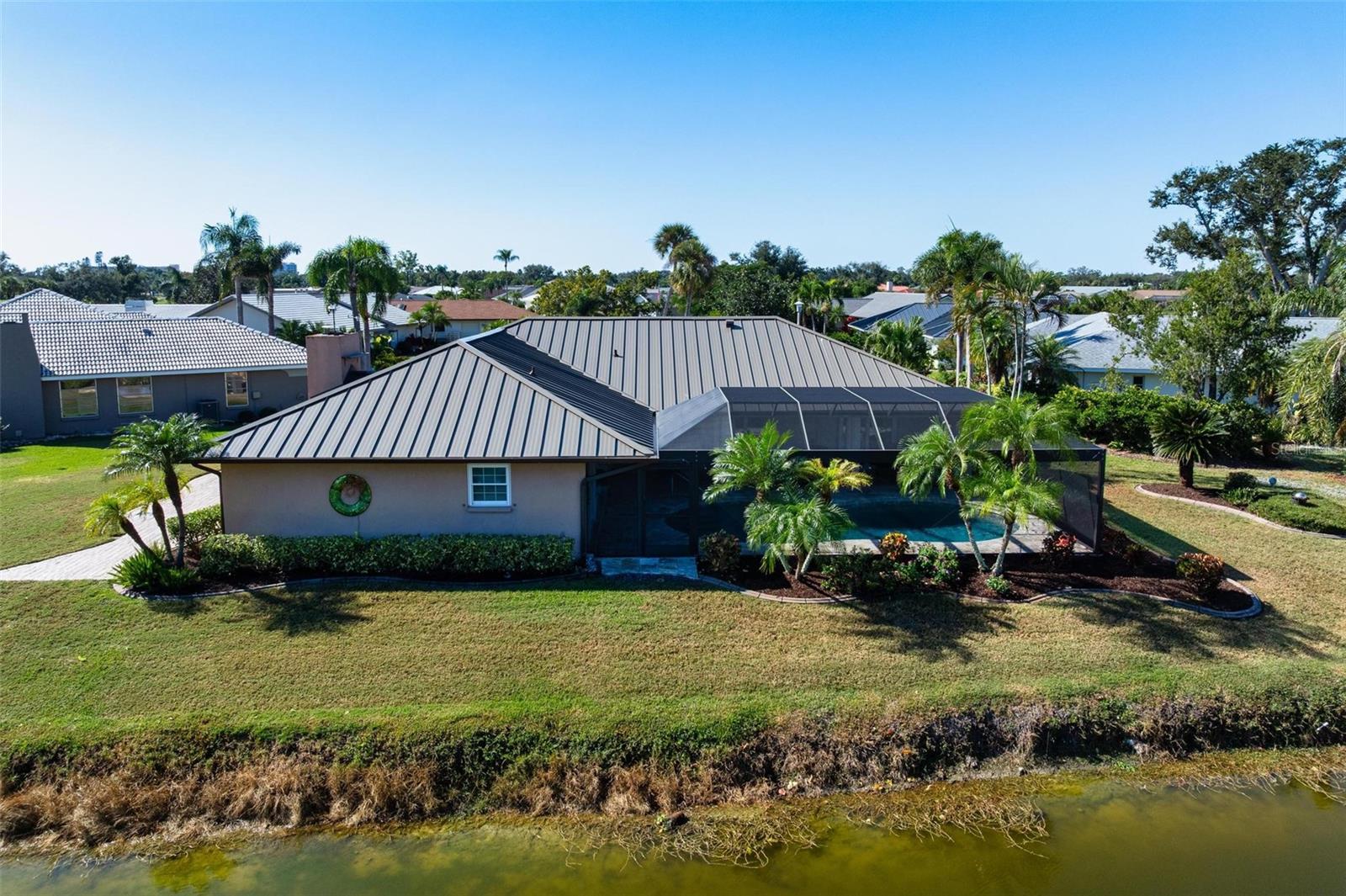 JACARANDA COUNTRY CLUB WEST VILLAGE - Residential