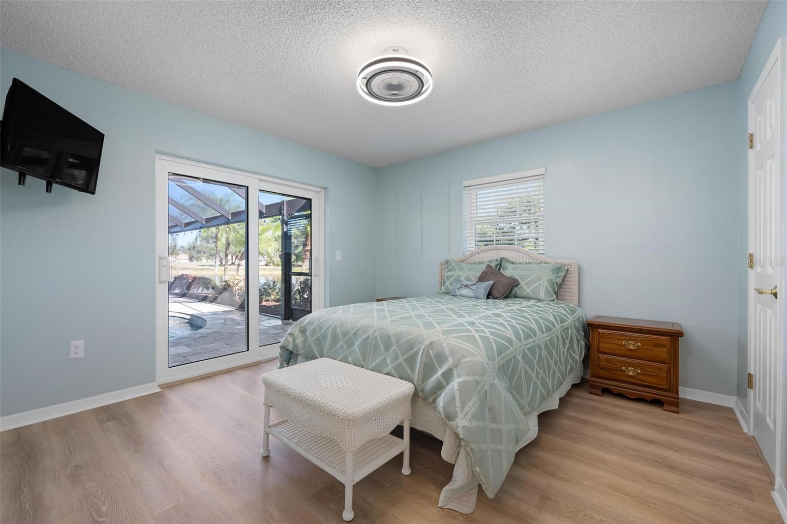 JACARANDA COUNTRY CLUB WEST VILLAGE - Residential