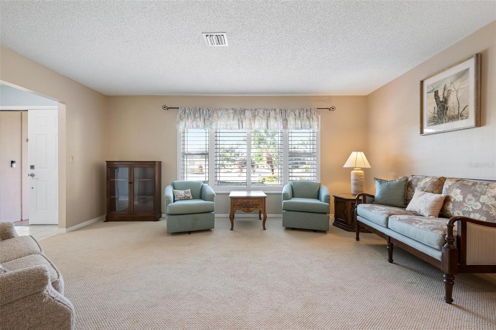 JACARANDA COUNTRY CLUB WEST VILLAGE - Residential