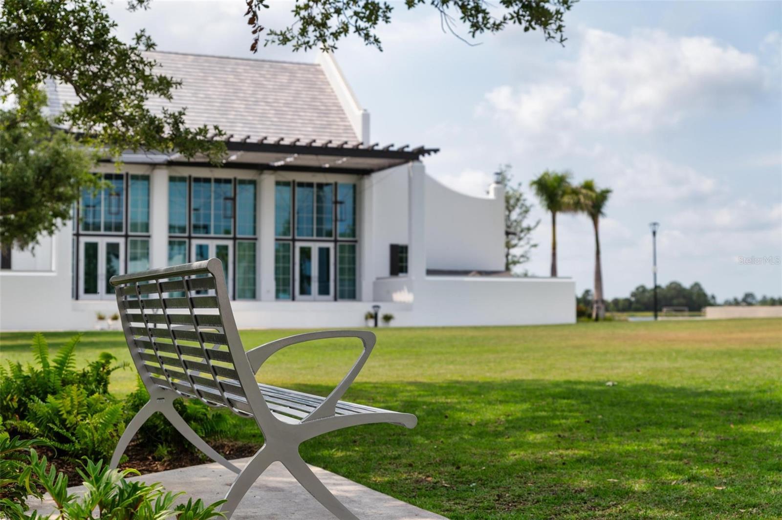 JACARANDA COUNTRY CLUB WEST VILLAGE - Residential