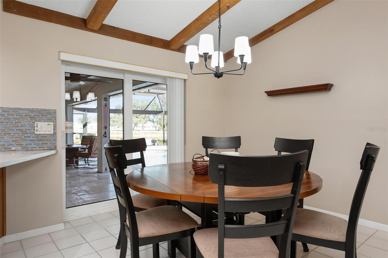 JACARANDA COUNTRY CLUB WEST VILLAGE - Residential